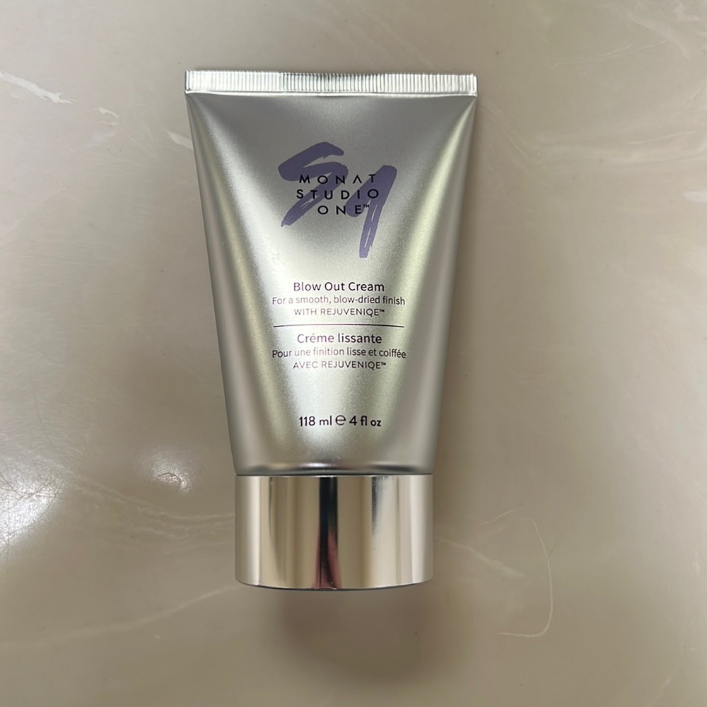 Monat Blow Out Cream